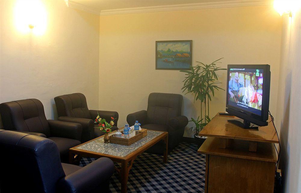 Asia Plaza Hotel Янгон Экстерьер фото