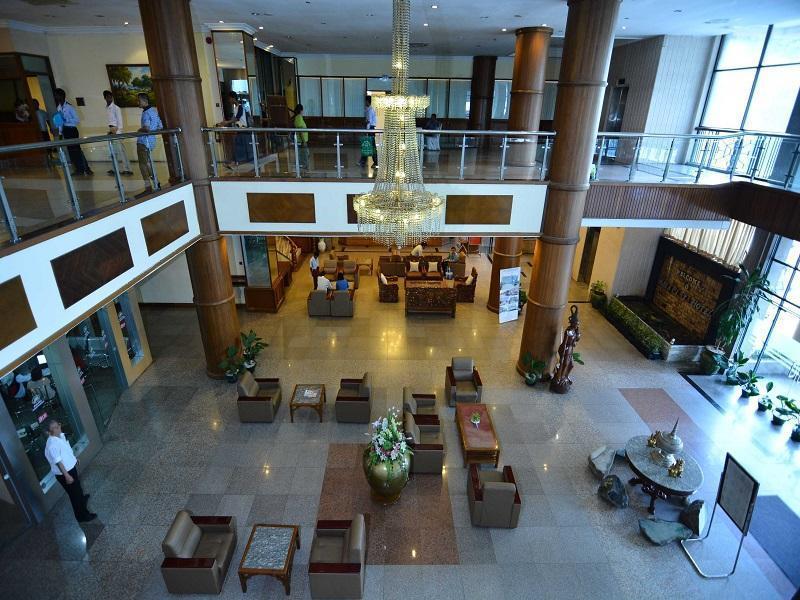 Asia Plaza Hotel Янгон Экстерьер фото
