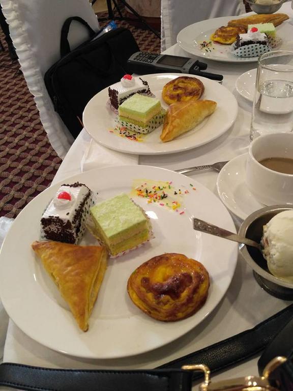 Asia Plaza Hotel Янгон Экстерьер фото