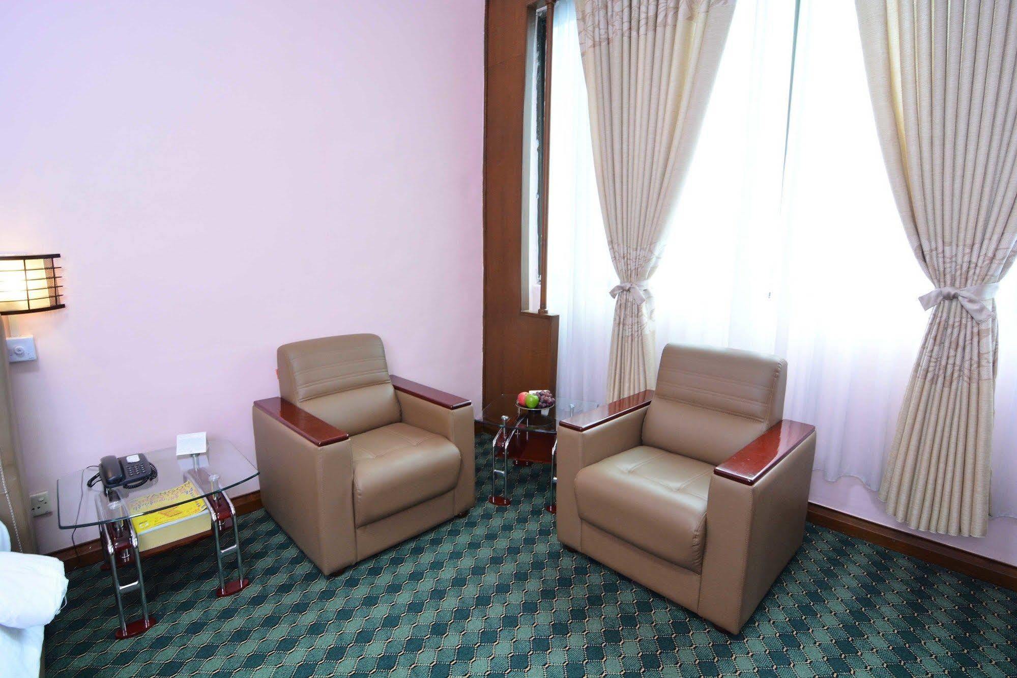 Asia Plaza Hotel Янгон Экстерьер фото
