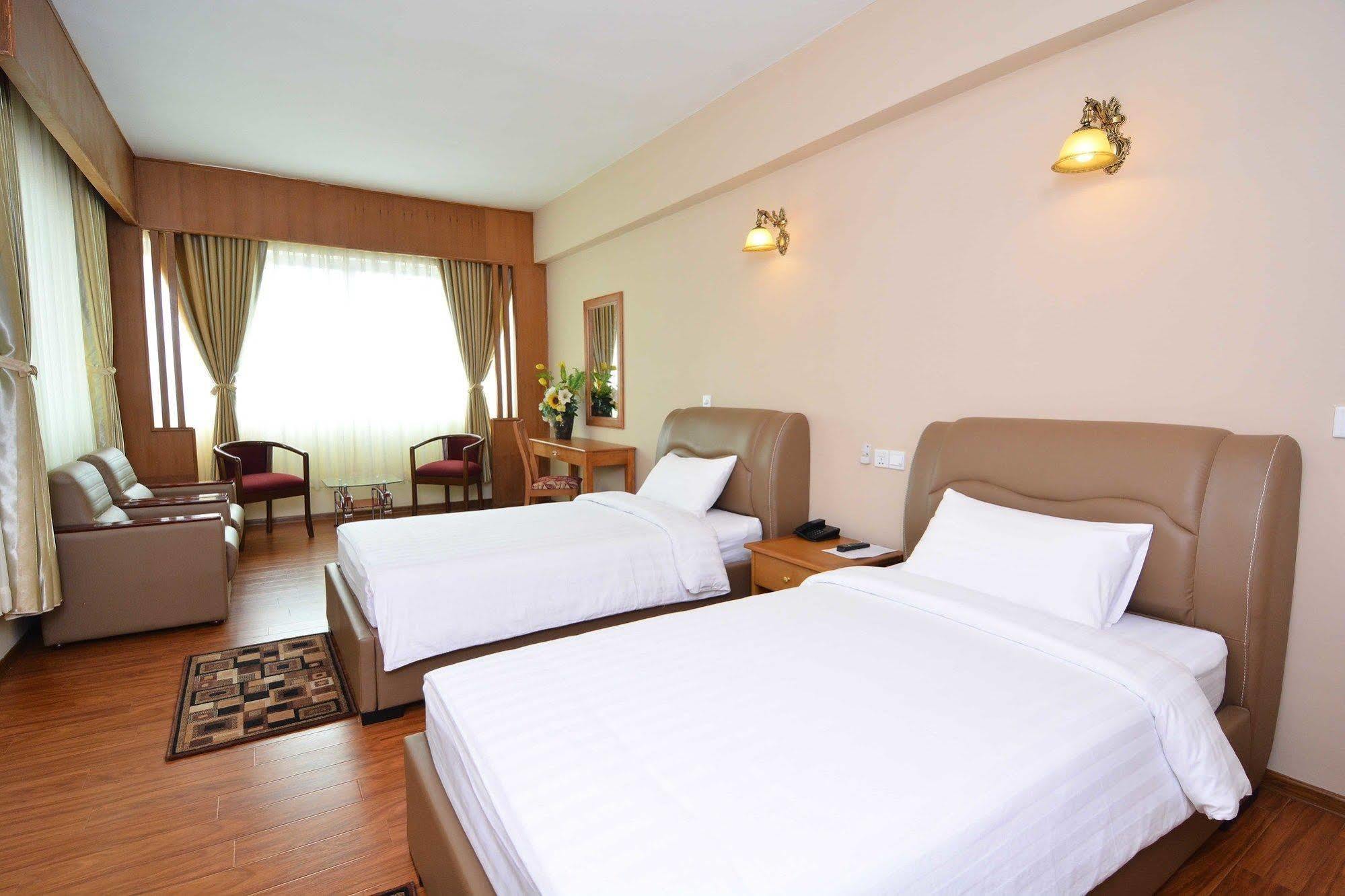 Asia Plaza Hotel Янгон Экстерьер фото
