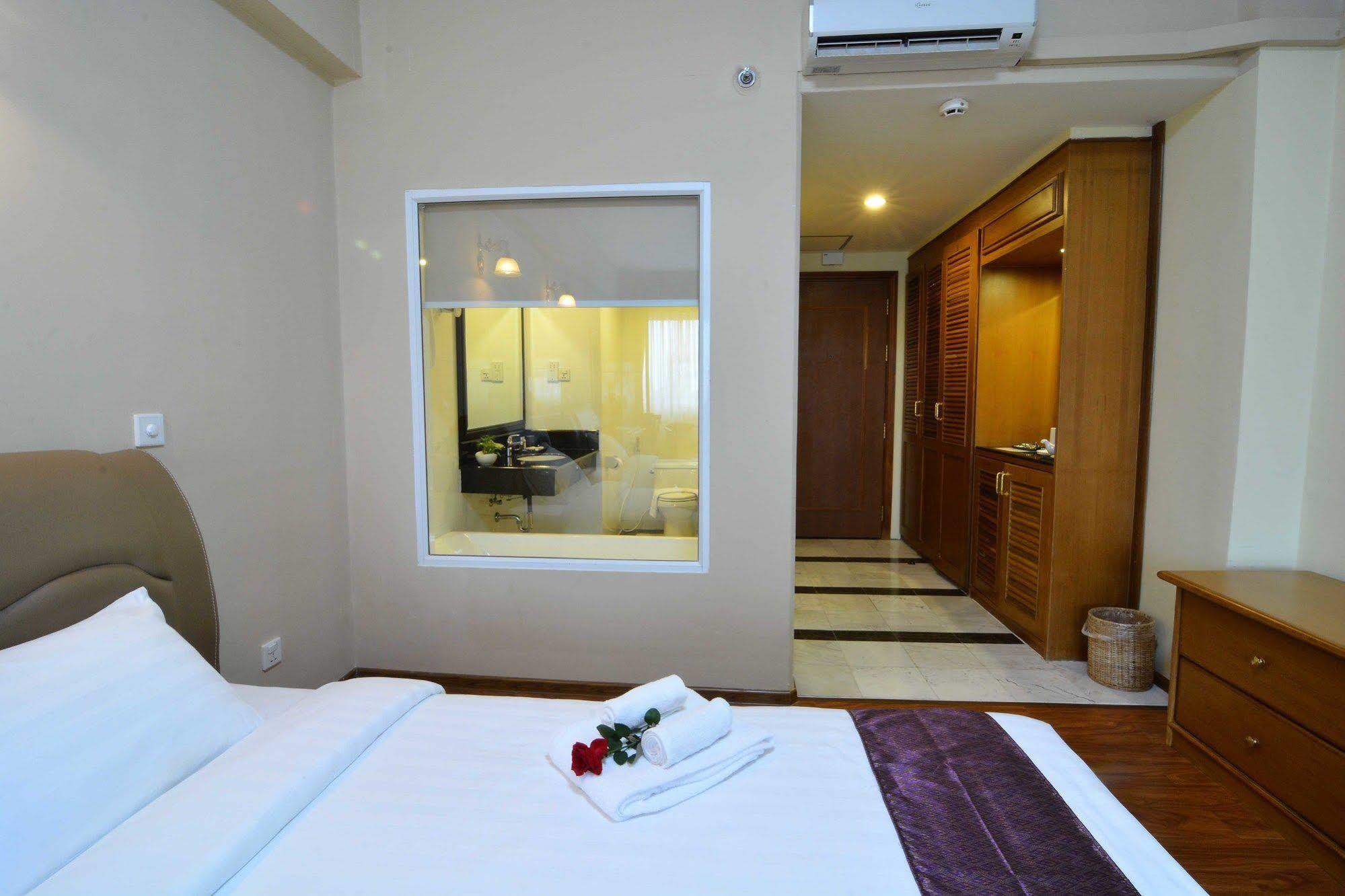 Asia Plaza Hotel Янгон Экстерьер фото