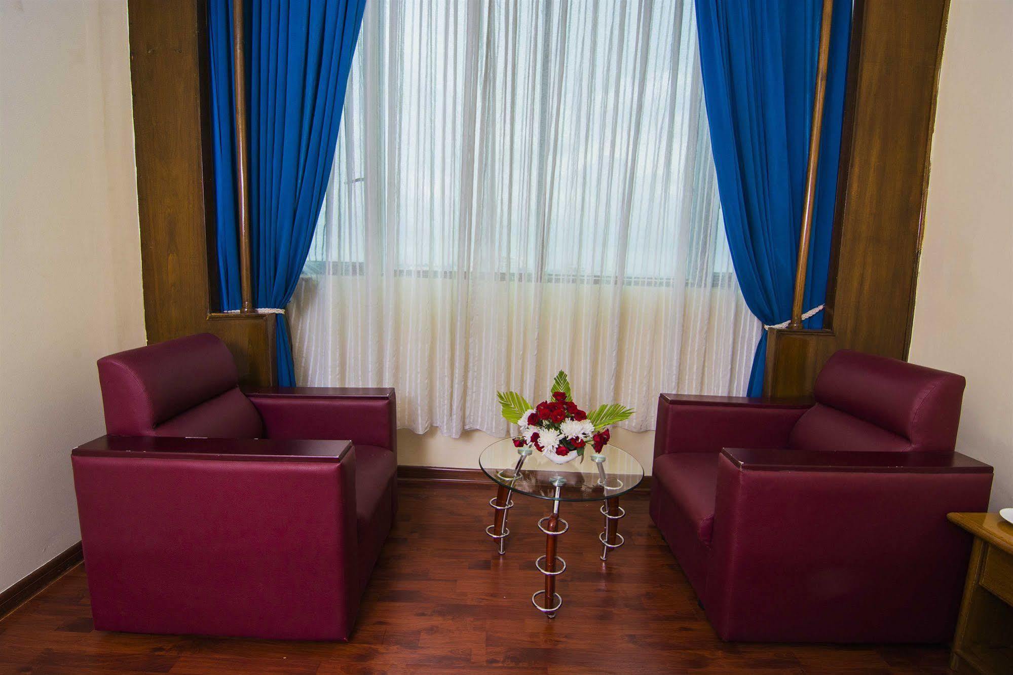 Asia Plaza Hotel Янгон Экстерьер фото